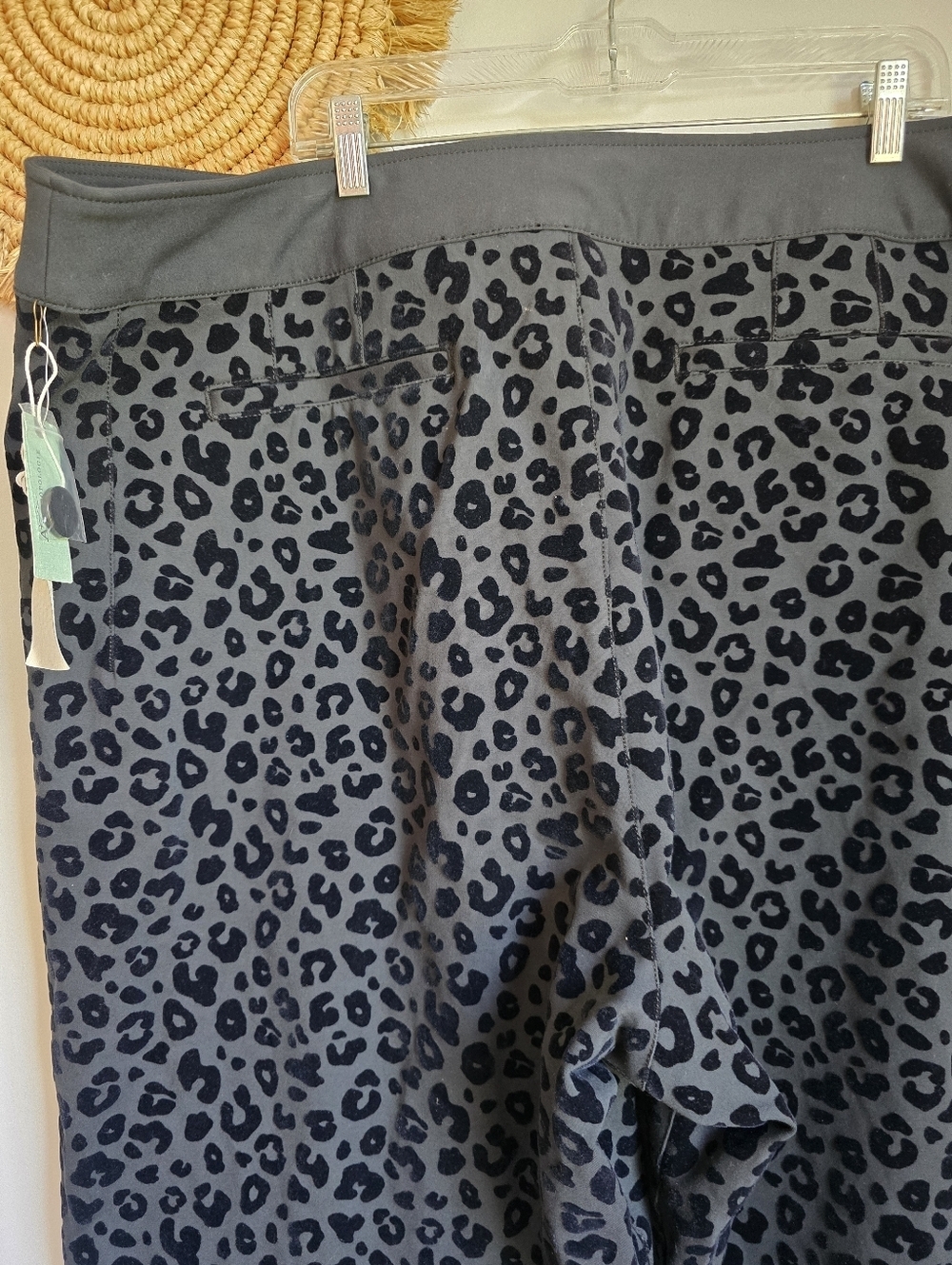 Anthropologie NEW Maeve Eve Ponte Wide Leg Animal Print Cropped Pants SZ 26 26W - Picture 8 of 9